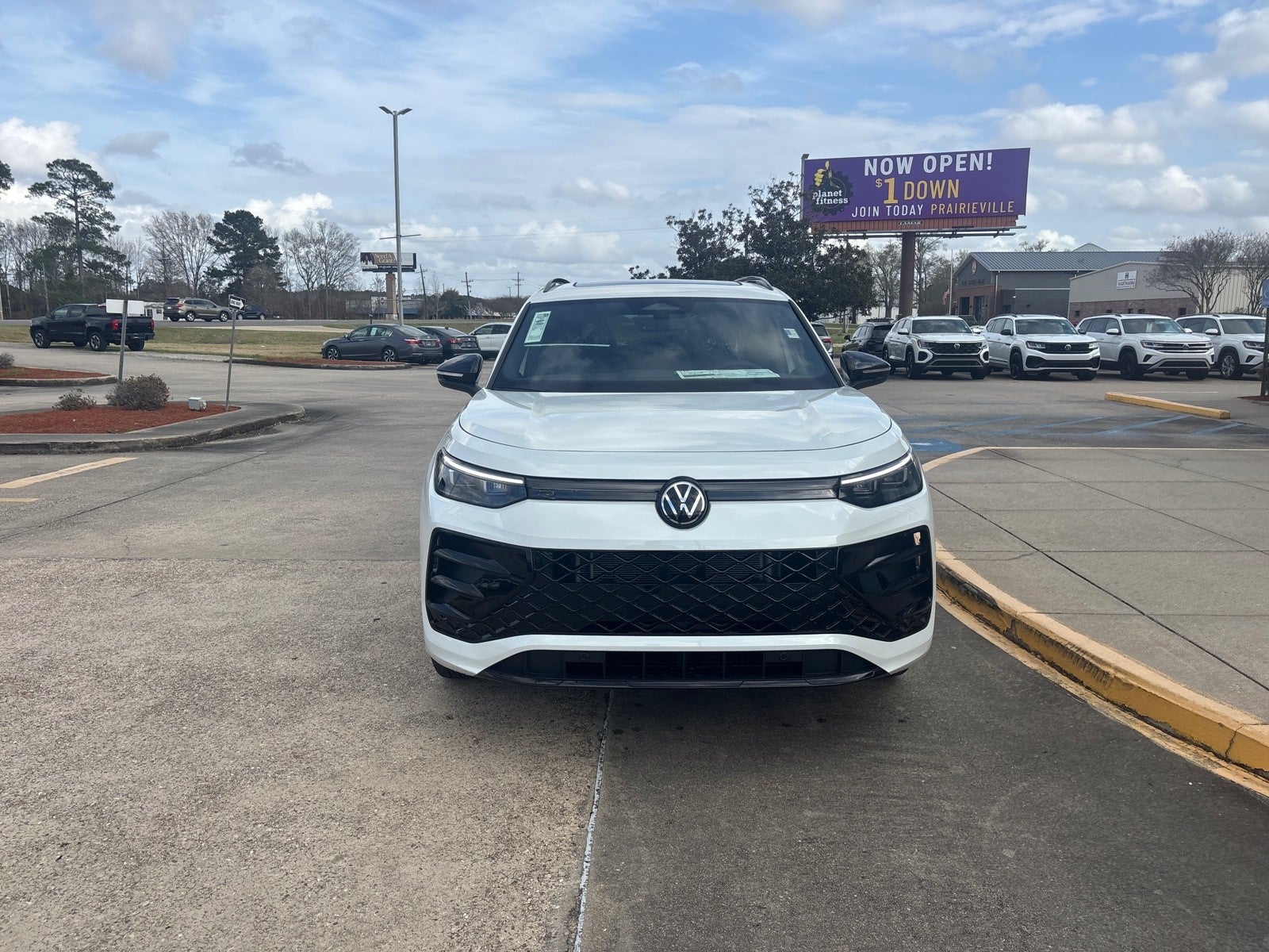 2026 Volkswagen Tiguan SE R-Line Black