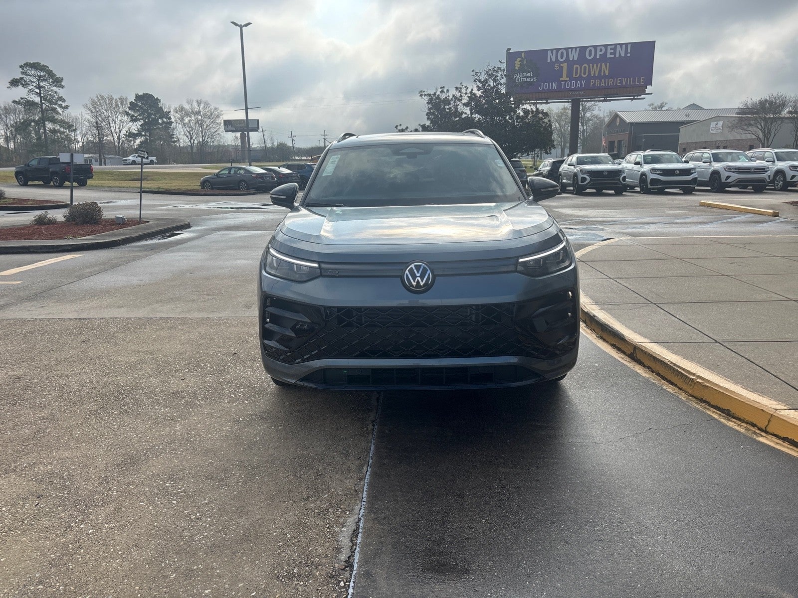 2026 Volkswagen Tiguan SE R-Line Black