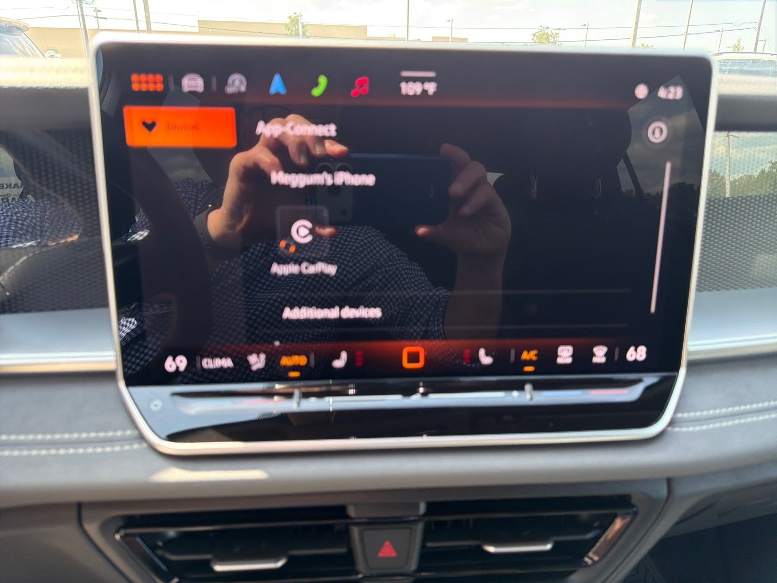 2025 Volkswagen Tiguan SE R-Line Black