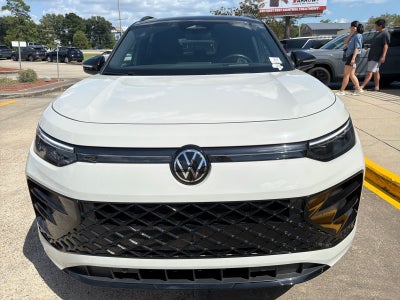 2025 Volkswagen Tiguan SE R-Line Black