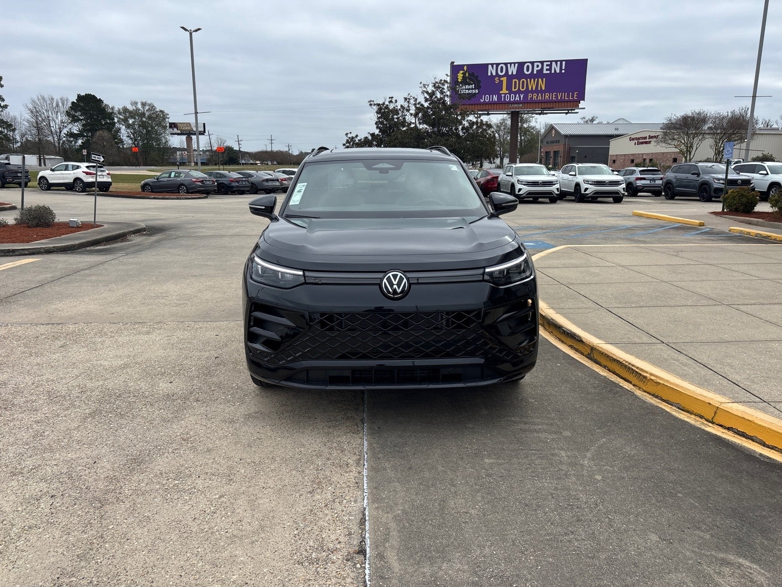 2026 Volkswagen Tiguan SE R-Line Black