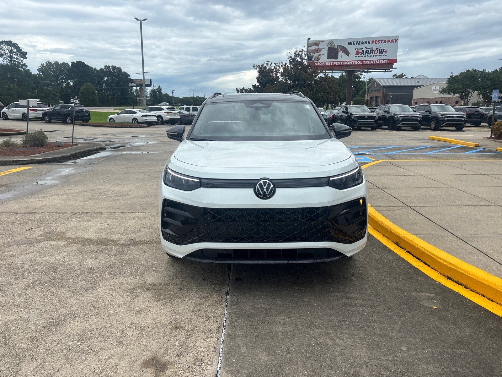 2026 Volkswagen Tiguan SE R-Line Black