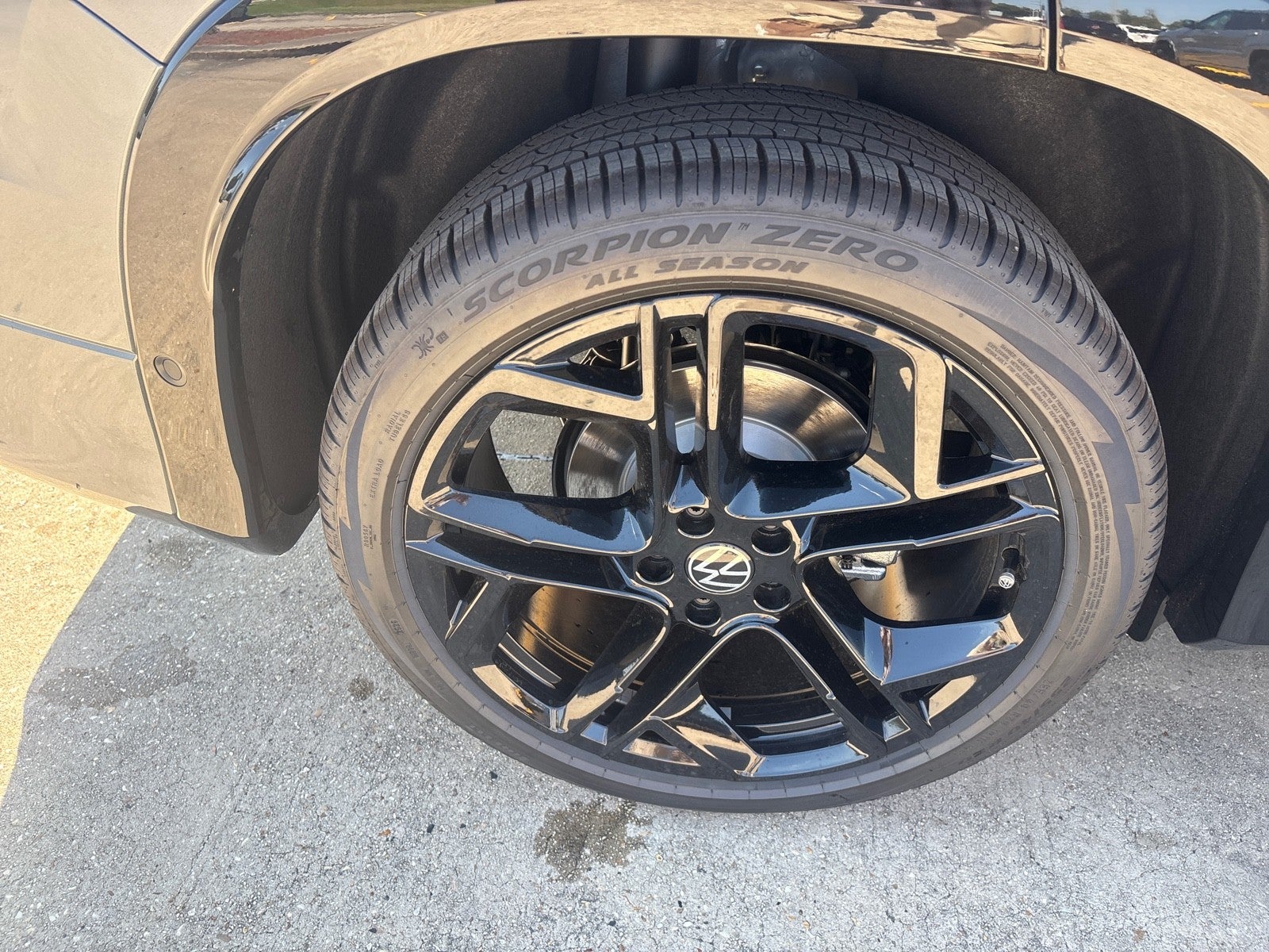 2026 Volkswagen Tiguan SE R-Line Black