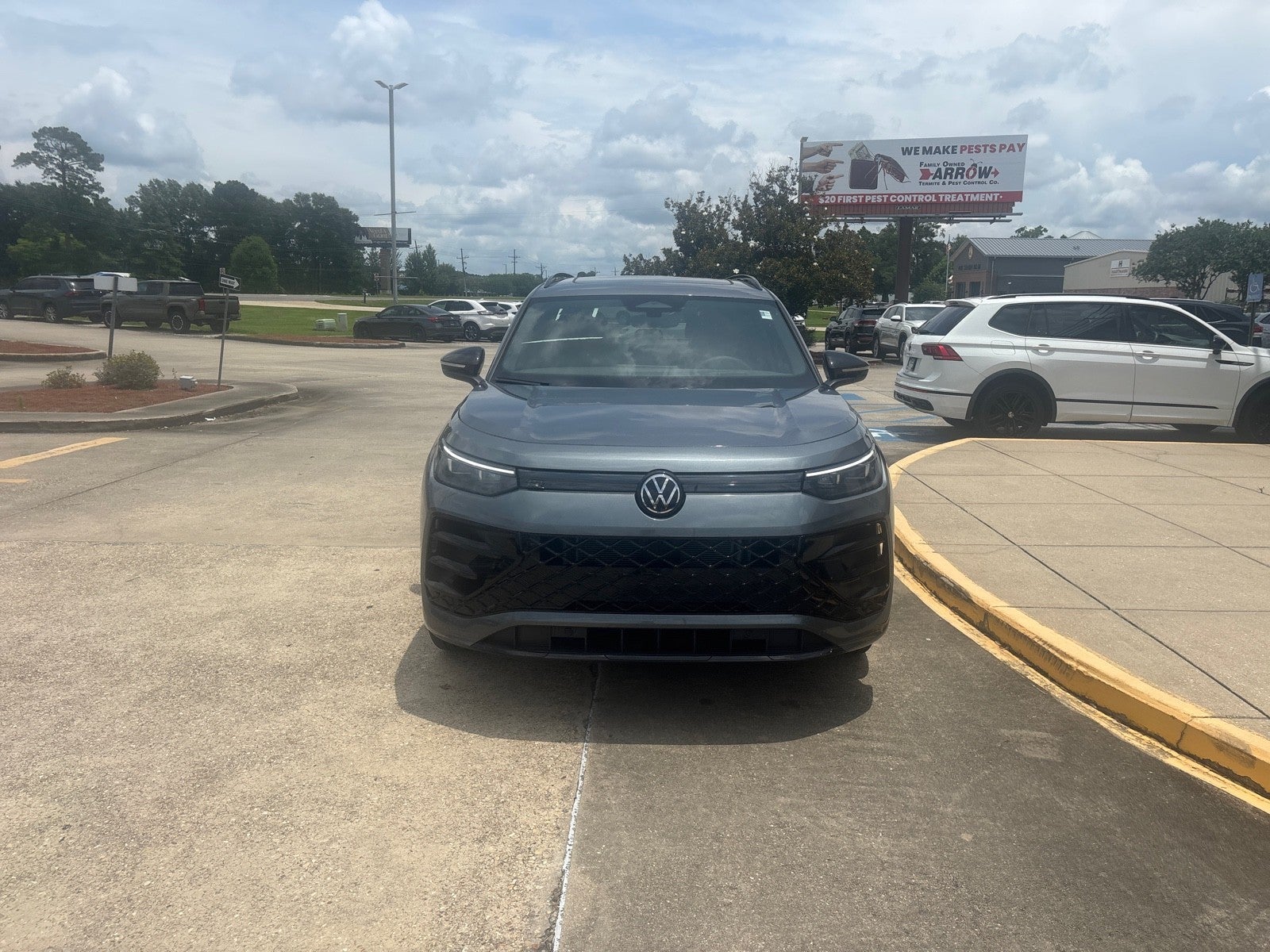 2026 Volkswagen Tiguan SE R-Line Black