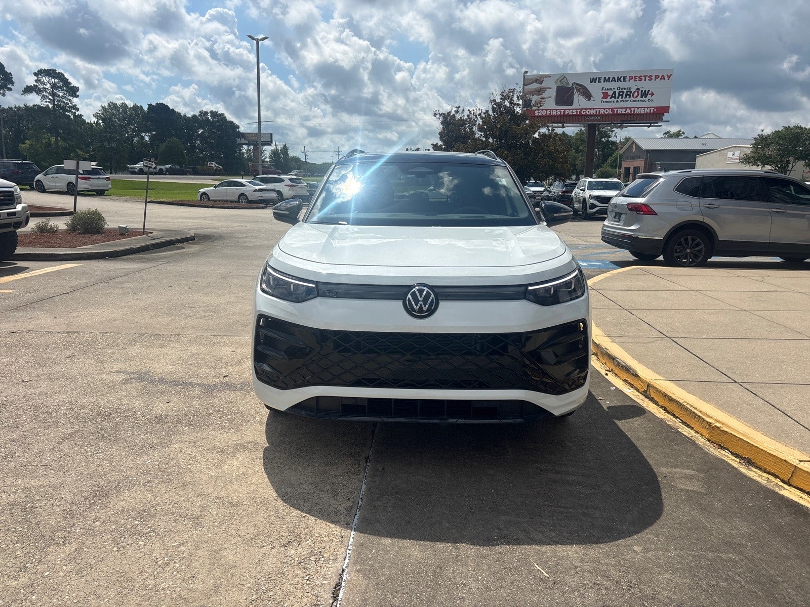 2026 Volkswagen Tiguan SE R-Line Black