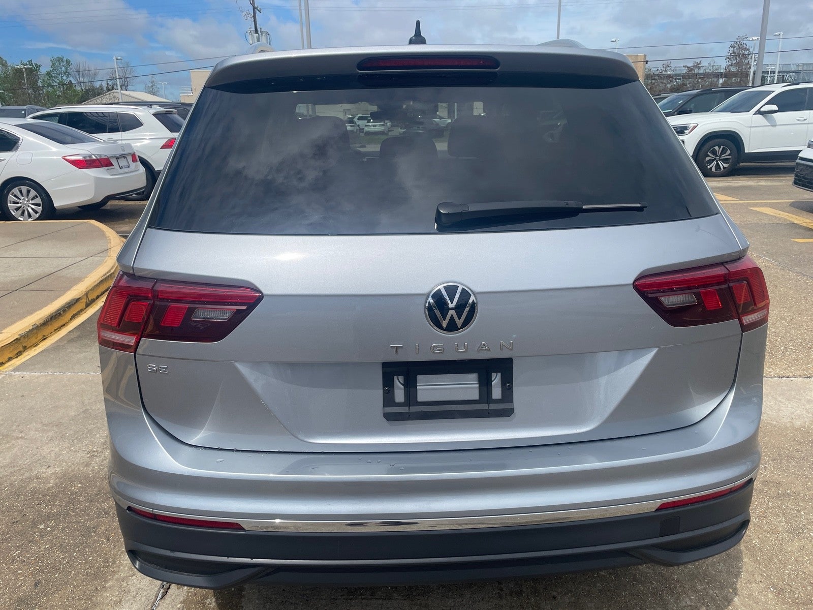 2024 Volkswagen Tiguan SE