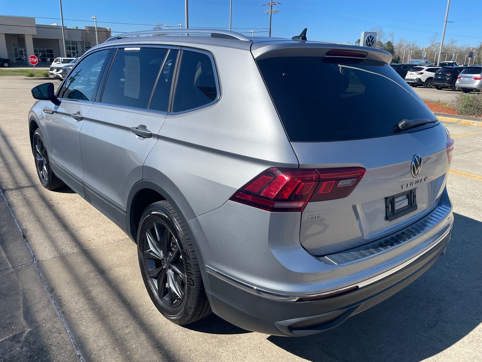 2023 Volkswagen Tiguan SE