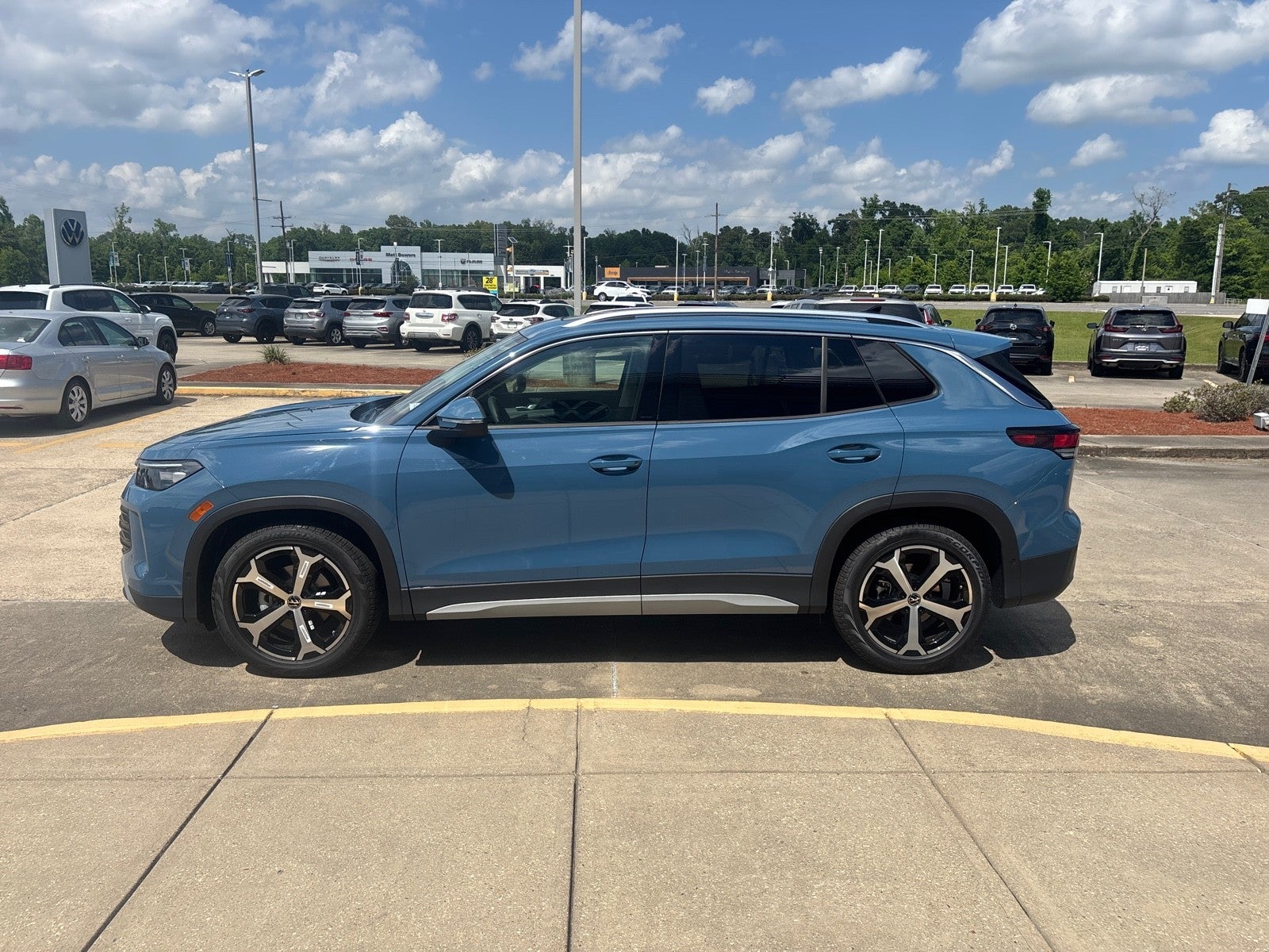 2026 Volkswagen Tiguan SE