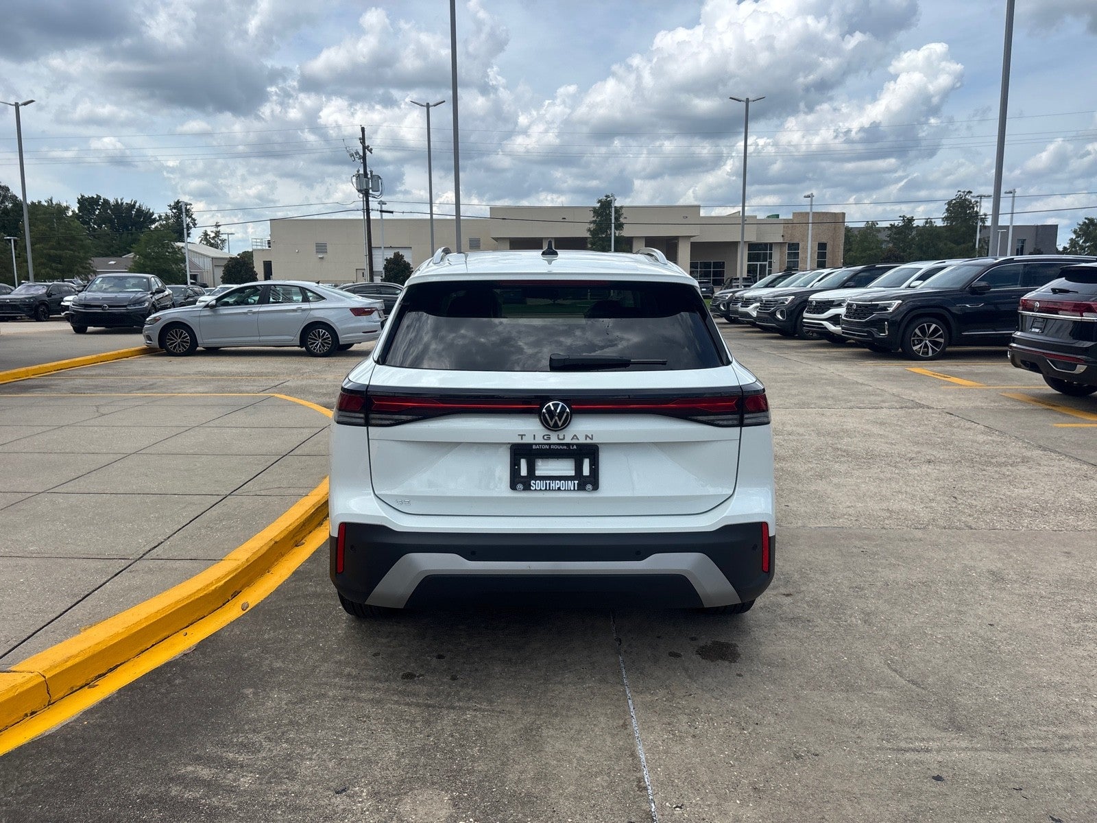 2026 Volkswagen Tiguan SE