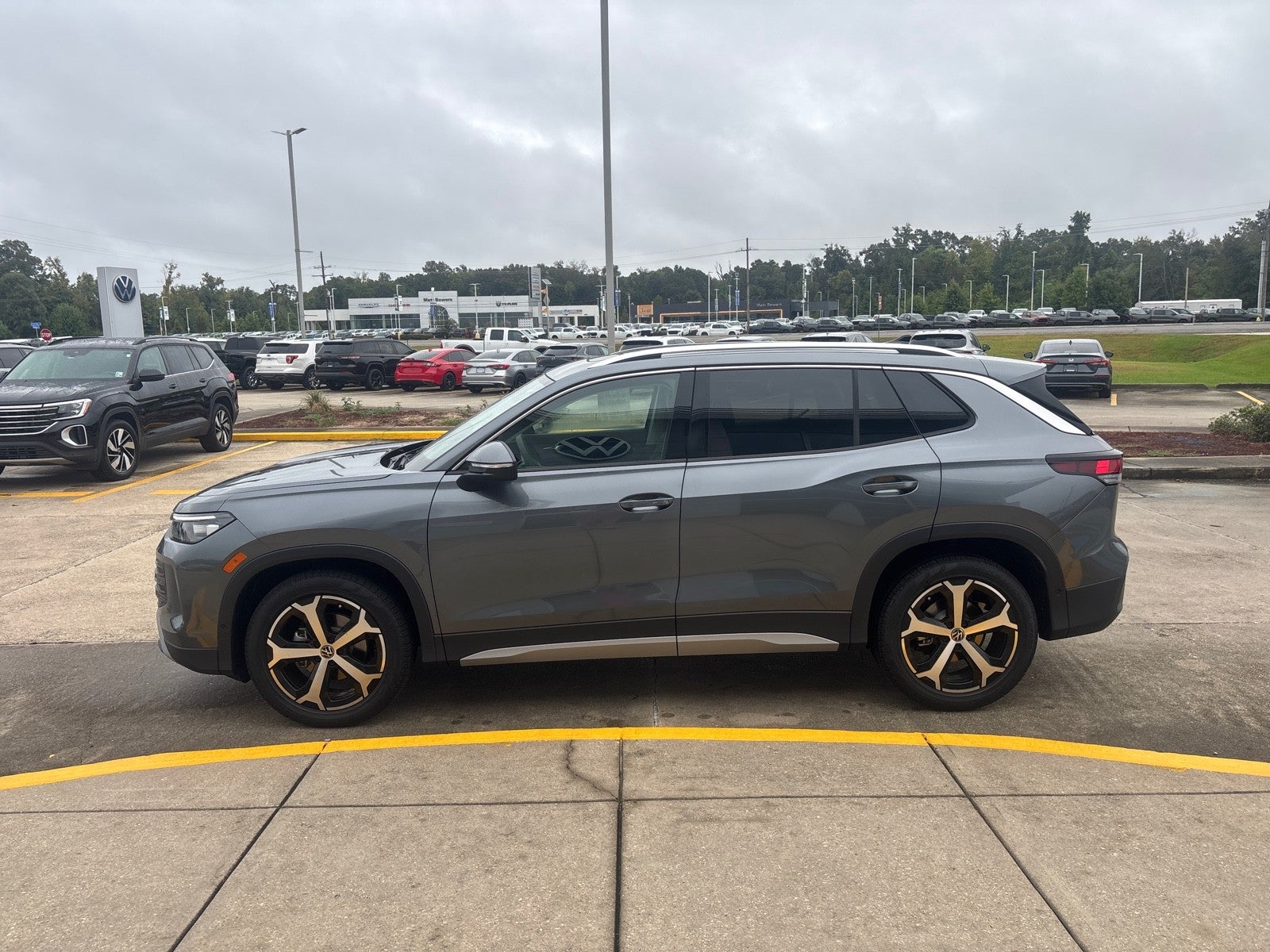2026 Volkswagen Tiguan SE