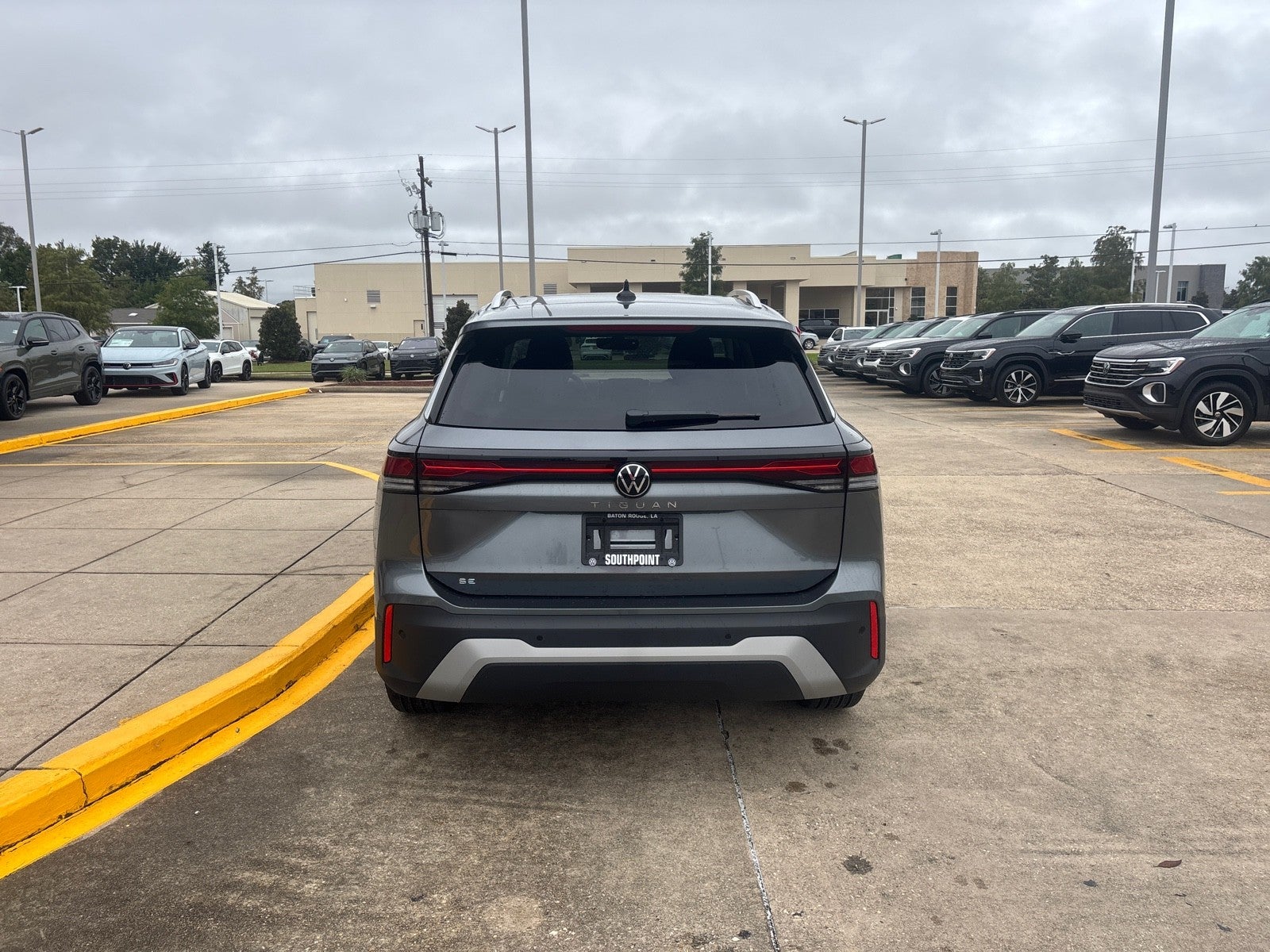 2026 Volkswagen Tiguan SE