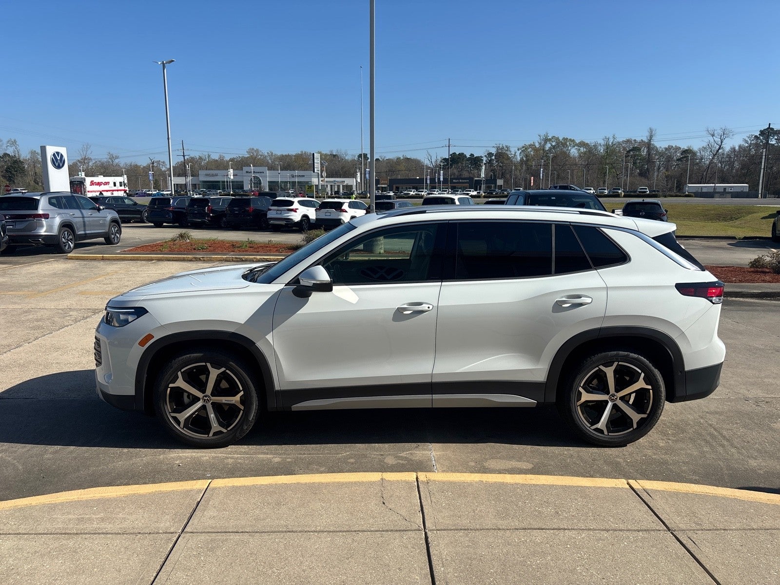 2026 Volkswagen Tiguan SE