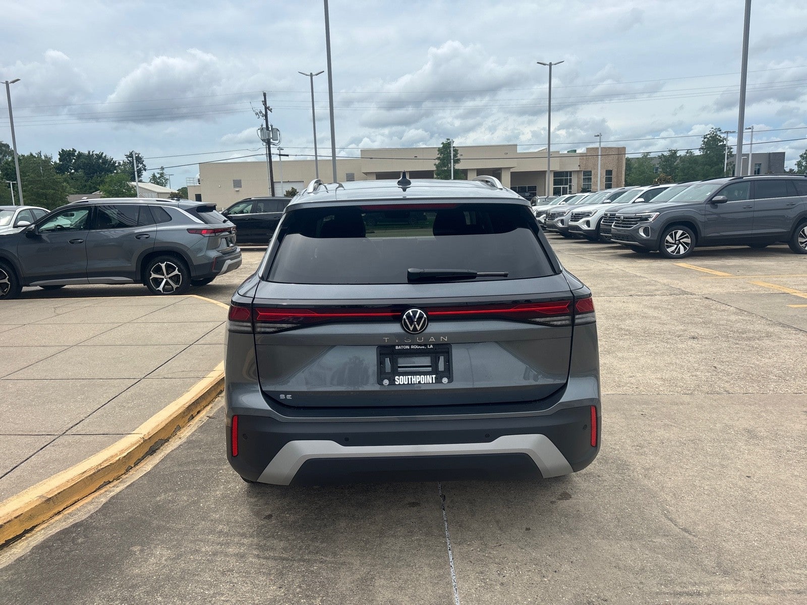 2026 Volkswagen Tiguan SE