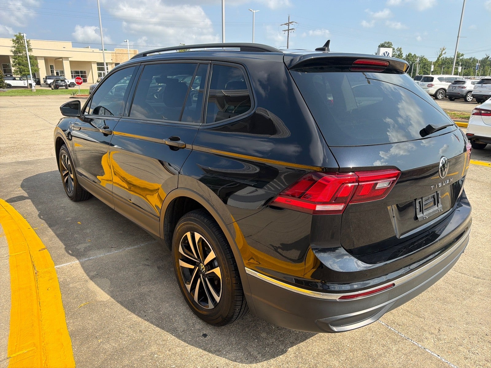 2023 Volkswagen Tiguan S
