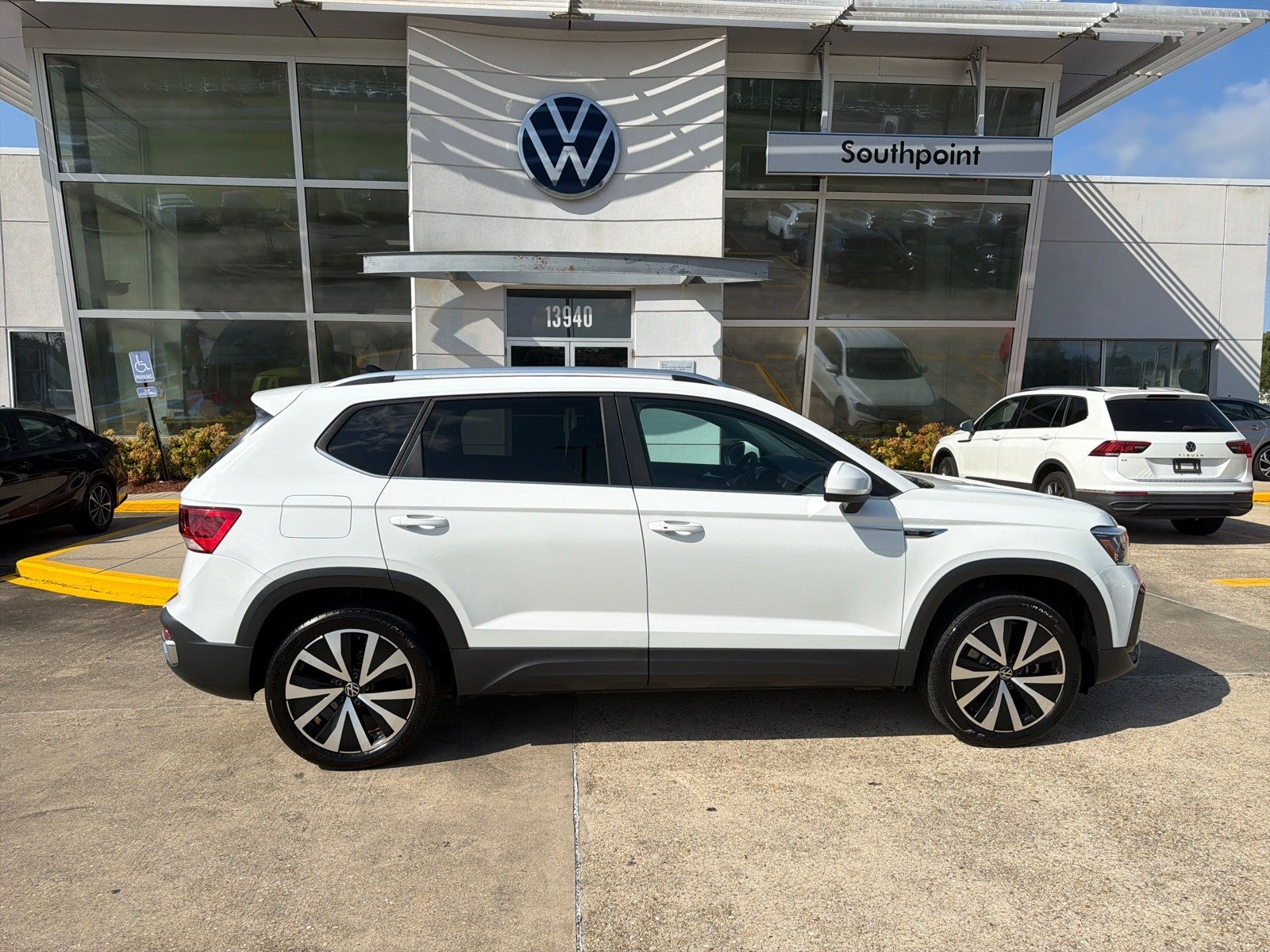 2022 Volkswagen Taos SE