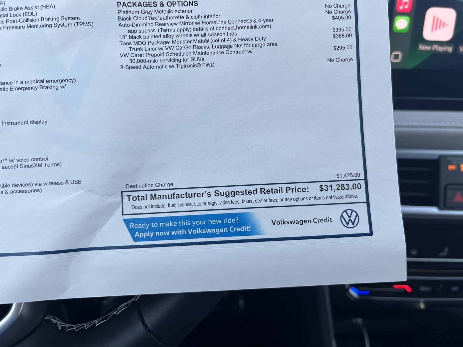 2025 Volkswagen Taos SE