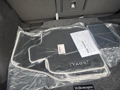 2026 Volkswagen Taos SE