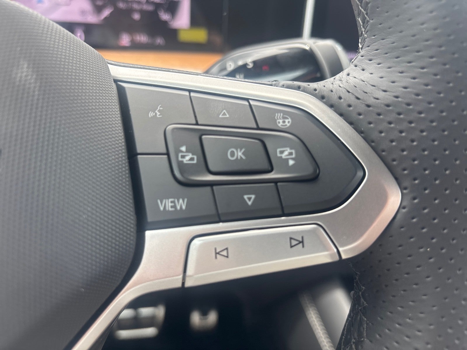 2026 Volkswagen Tiguan SEL R-Line Turbo