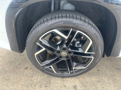 2026 Volkswagen Tiguan SEL R-Line Turbo