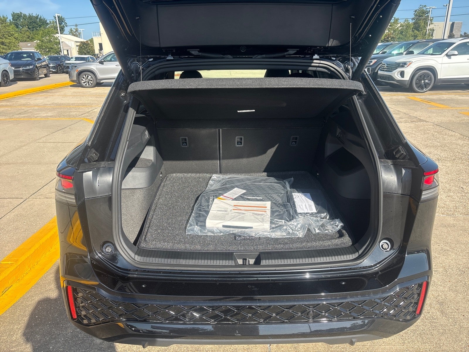 2026 Volkswagen Tiguan SEL R-Line Turbo