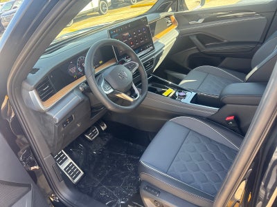 2026 Volkswagen Tiguan SEL R-Line Turbo