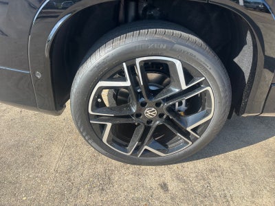 2026 Volkswagen Tiguan SEL R-Line Turbo