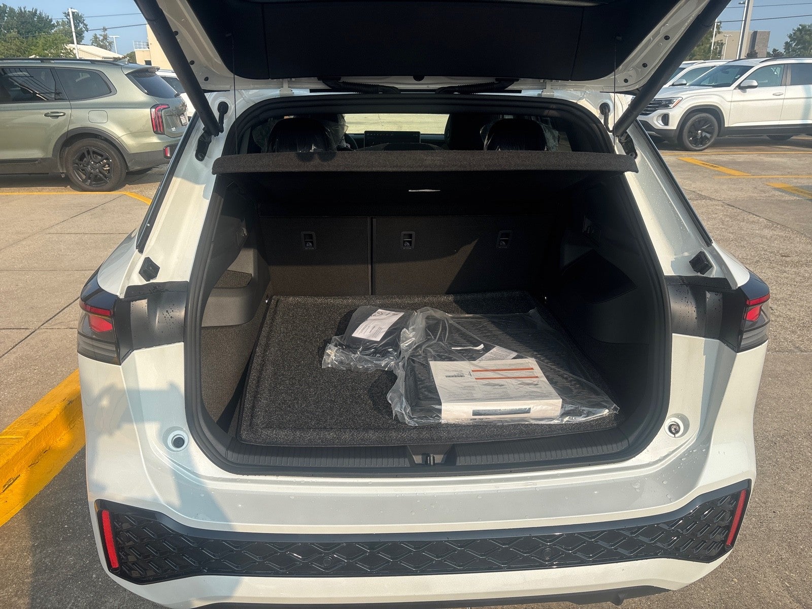 2026 Volkswagen Tiguan SEL R-Line Turbo