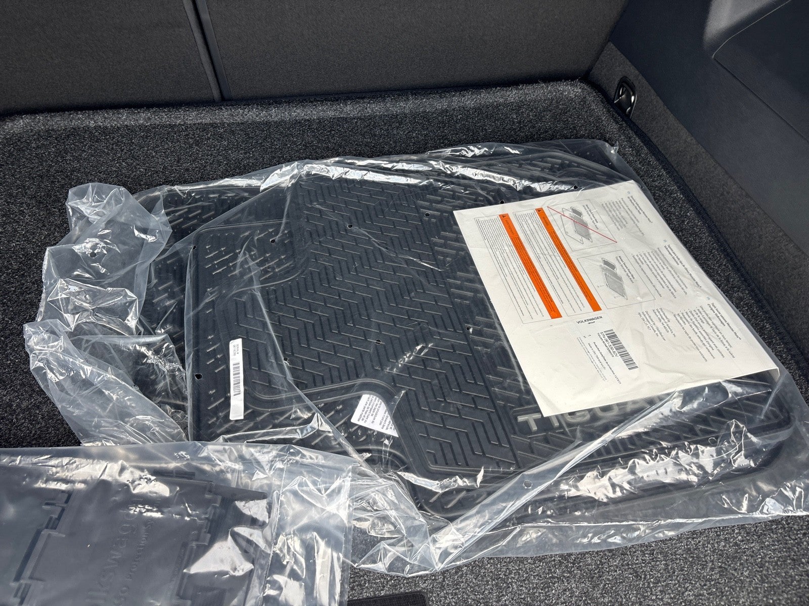 2026 Volkswagen Tiguan SEL R-Line