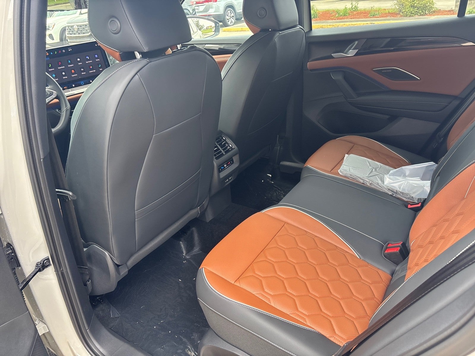 2026 Volkswagen Tiguan SEL R-Line