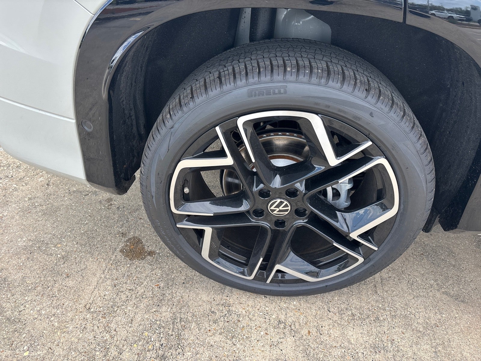 2026 Volkswagen Tiguan SEL R-Line