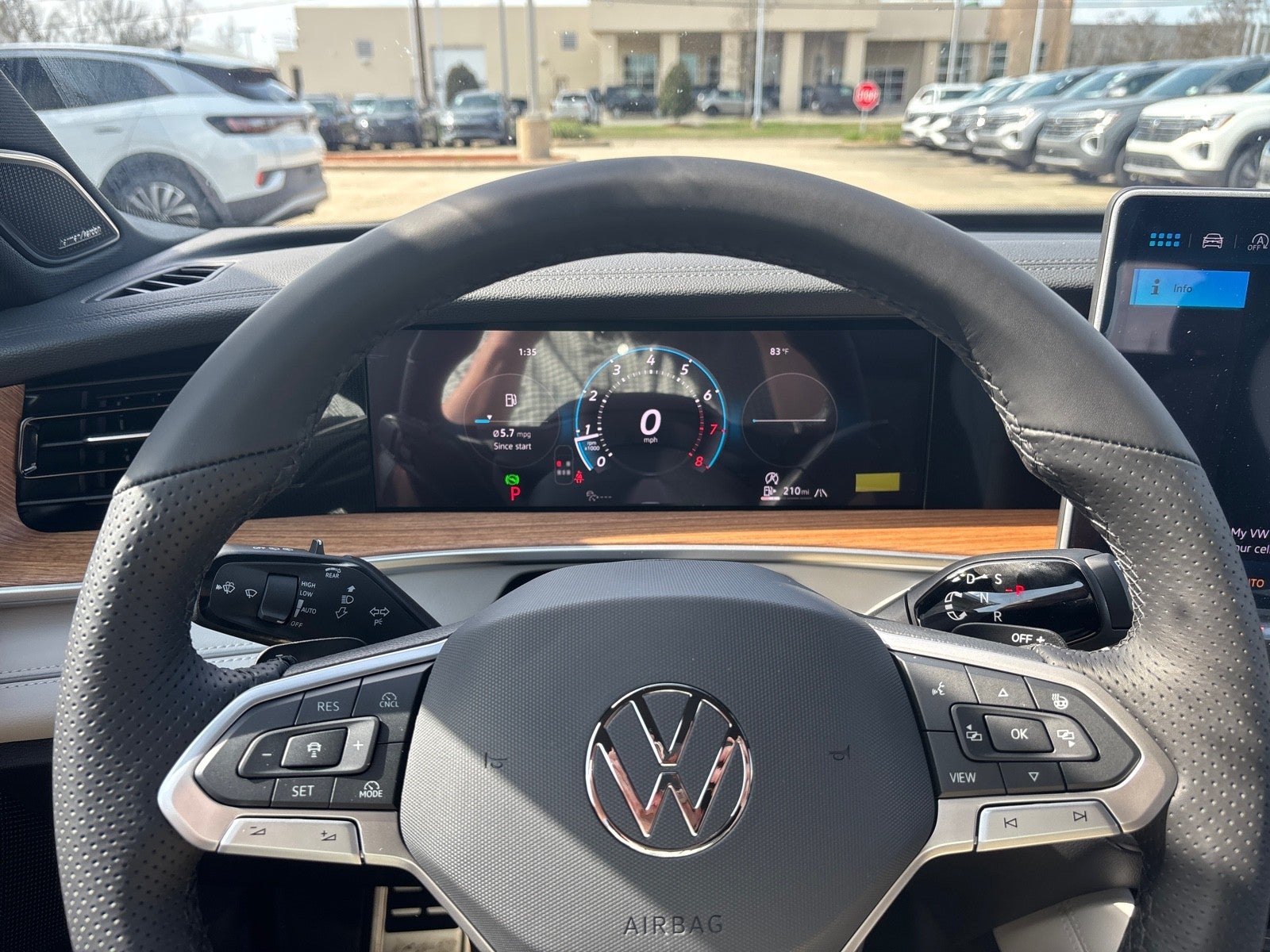 2026 Volkswagen Tiguan SEL R-Line