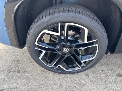 2026 Volkswagen Tiguan SEL R-Line