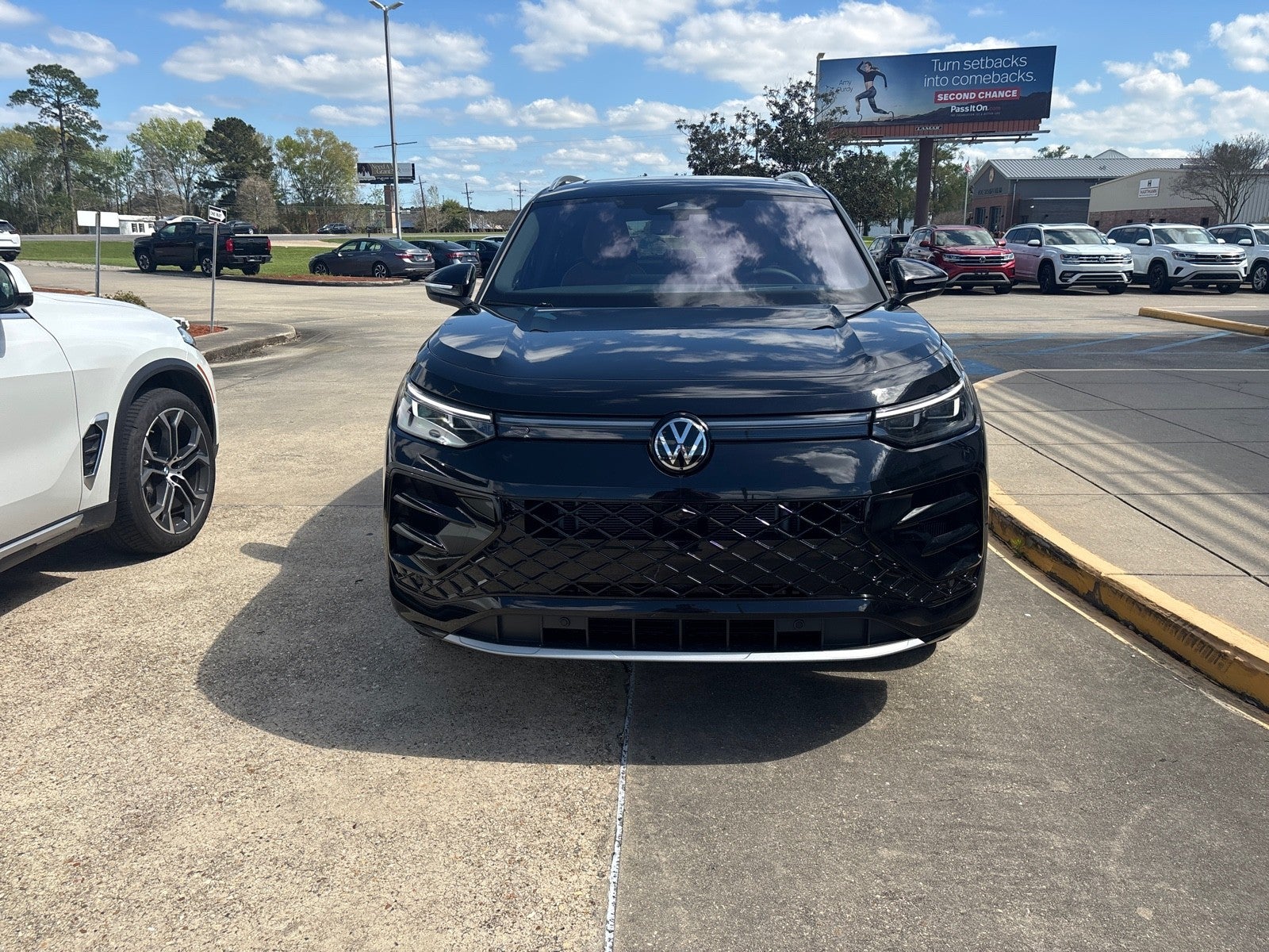 2026 Volkswagen Tiguan SEL R-Line Turbo