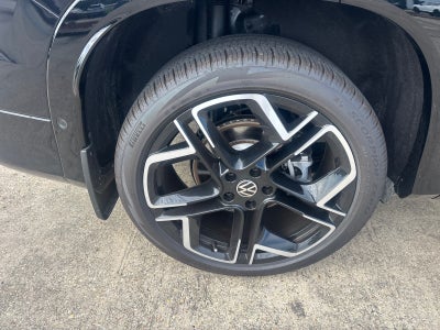 2026 Volkswagen Tiguan SEL R-Line Turbo