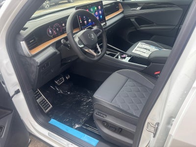 2026 Volkswagen Tiguan SEL R-Line Turbo
