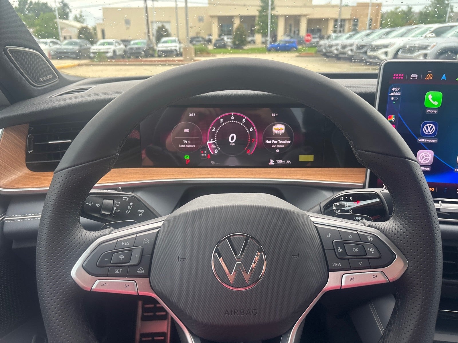 2026 Volkswagen Tiguan SEL R-Line Turbo