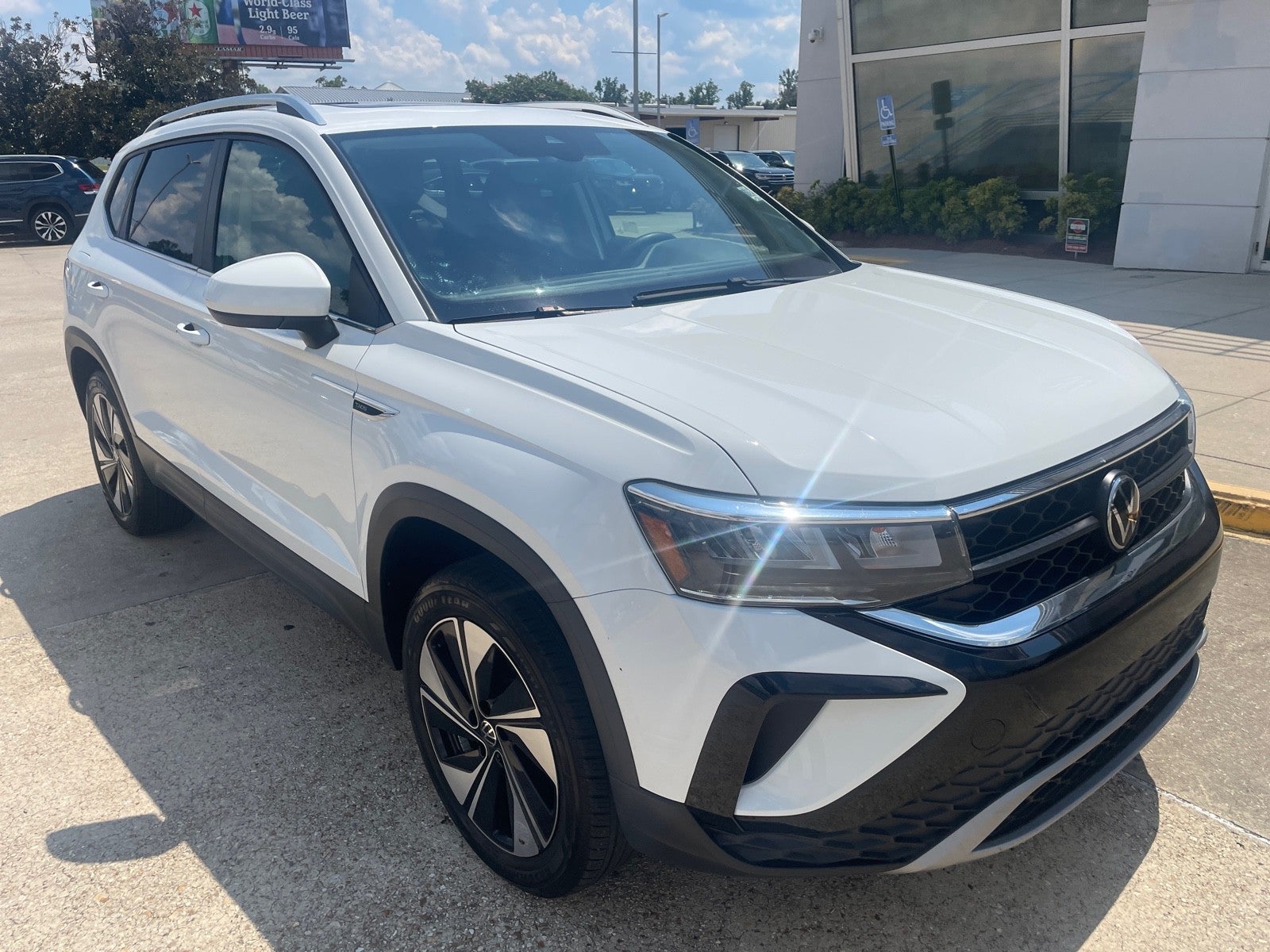 2023 Volkswagen Taos SE