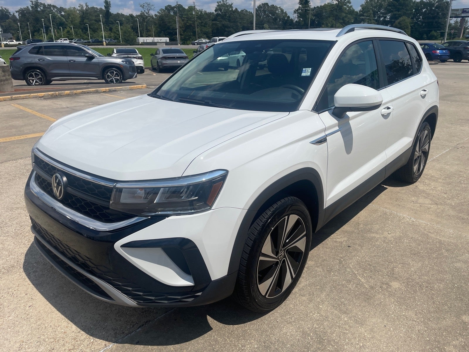 2023 Volkswagen Taos SE