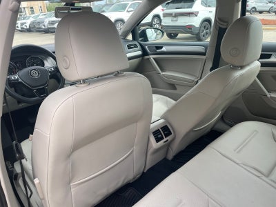 2016 Volkswagen Golf TSI SE