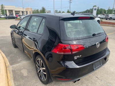 2016 Volkswagen Golf TSI SE