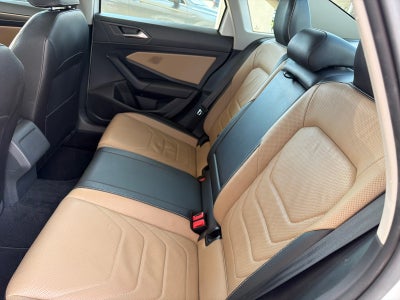 2019 Volkswagen Jetta SEL Premium