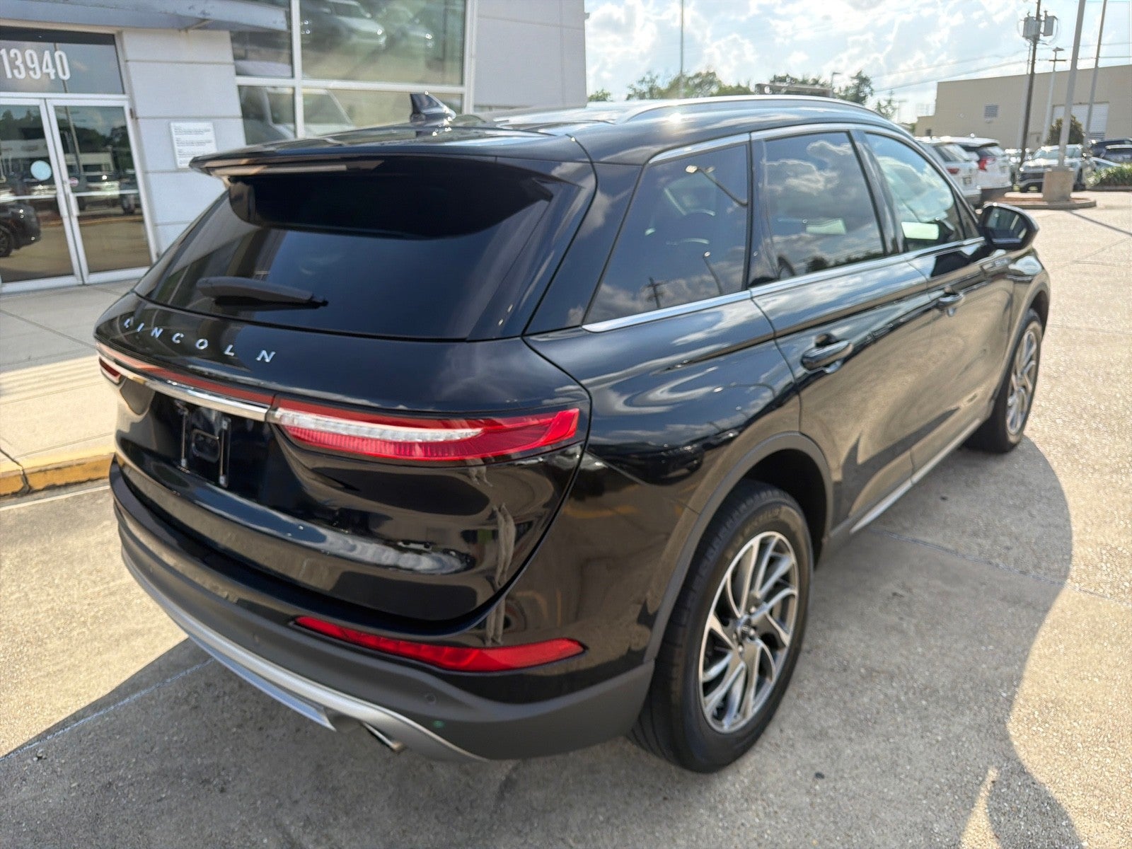 2022 Lincoln Corsair Standard