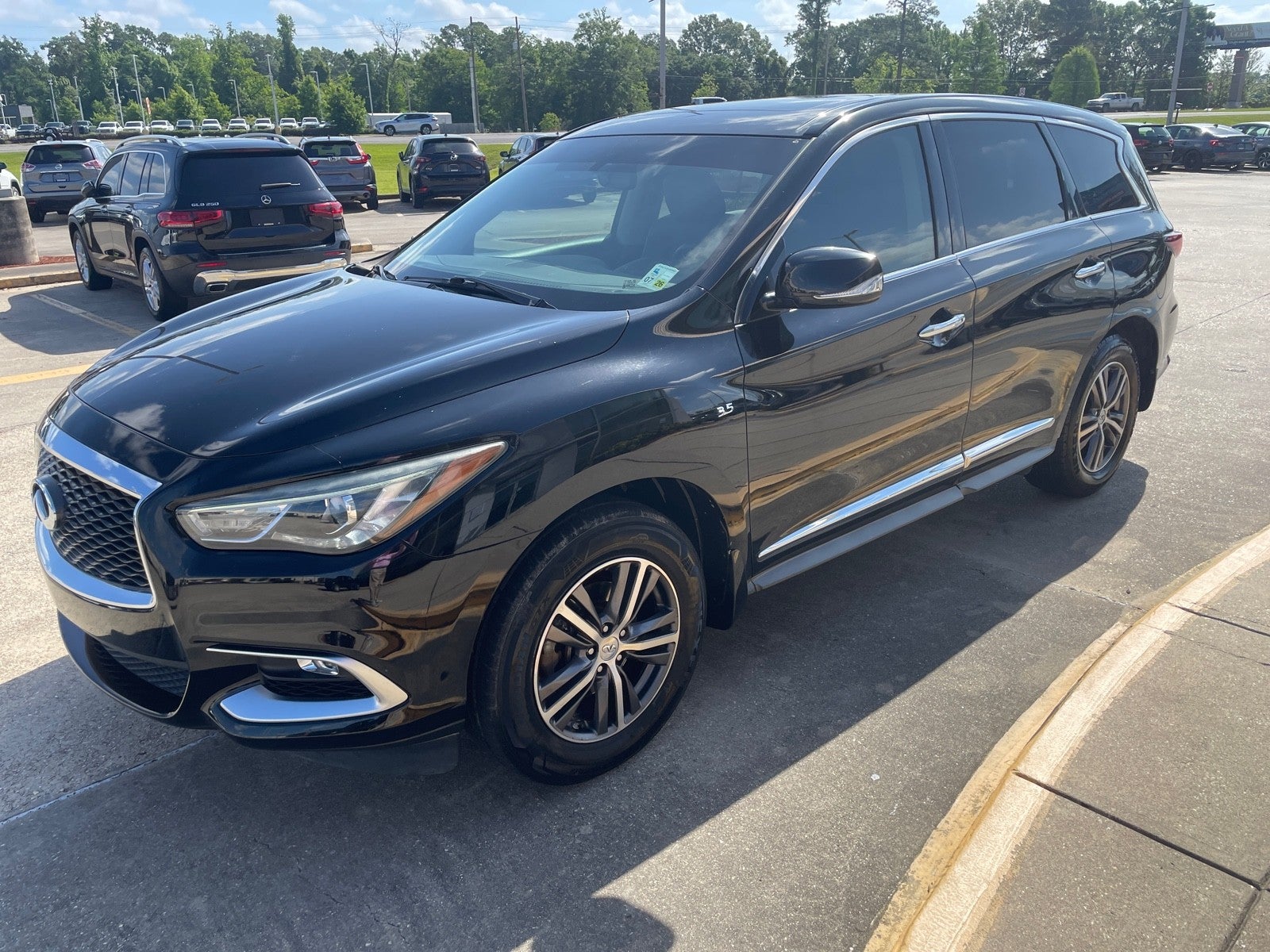 2016 INFINITI QX60 Base