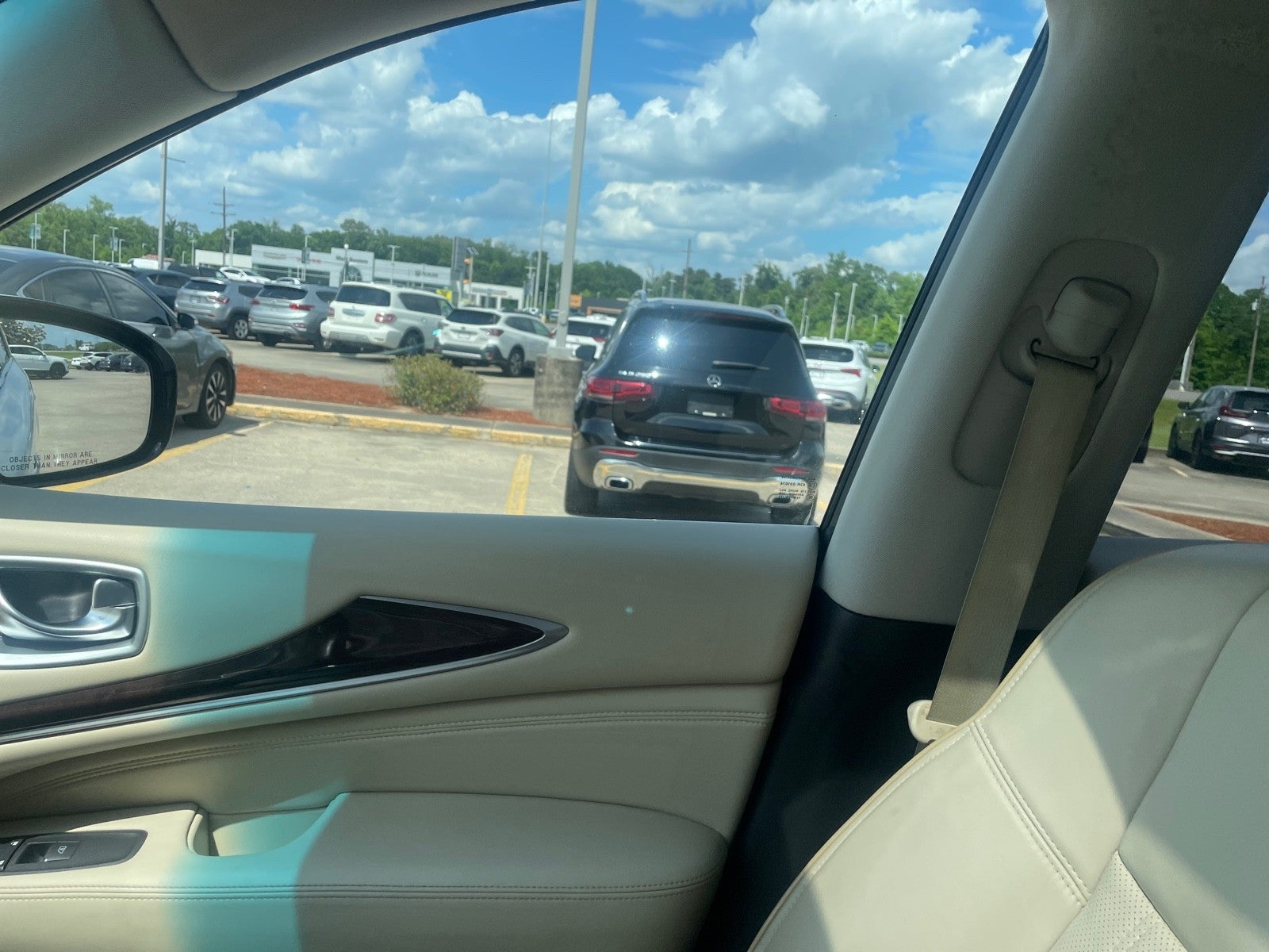 2015 INFINITI QX60 Base