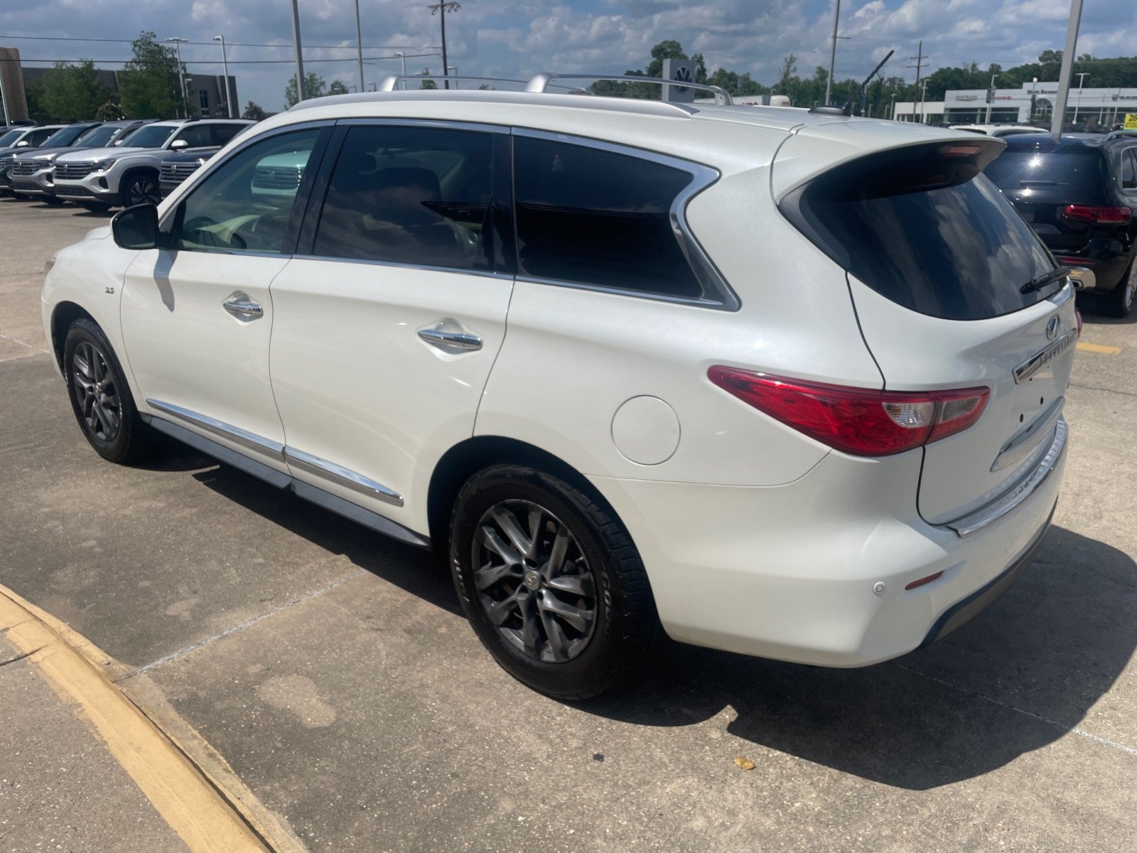 2015 INFINITI QX60 Base