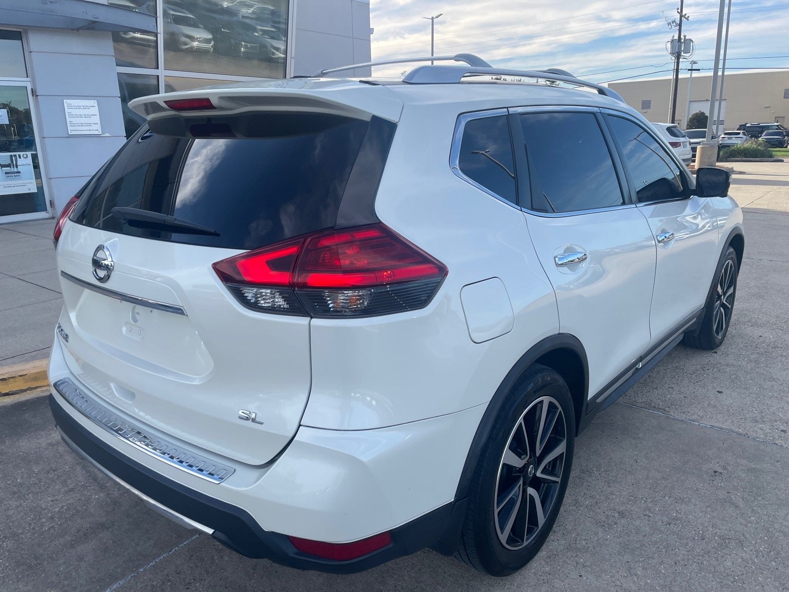 2017 Nissan Rogue SL