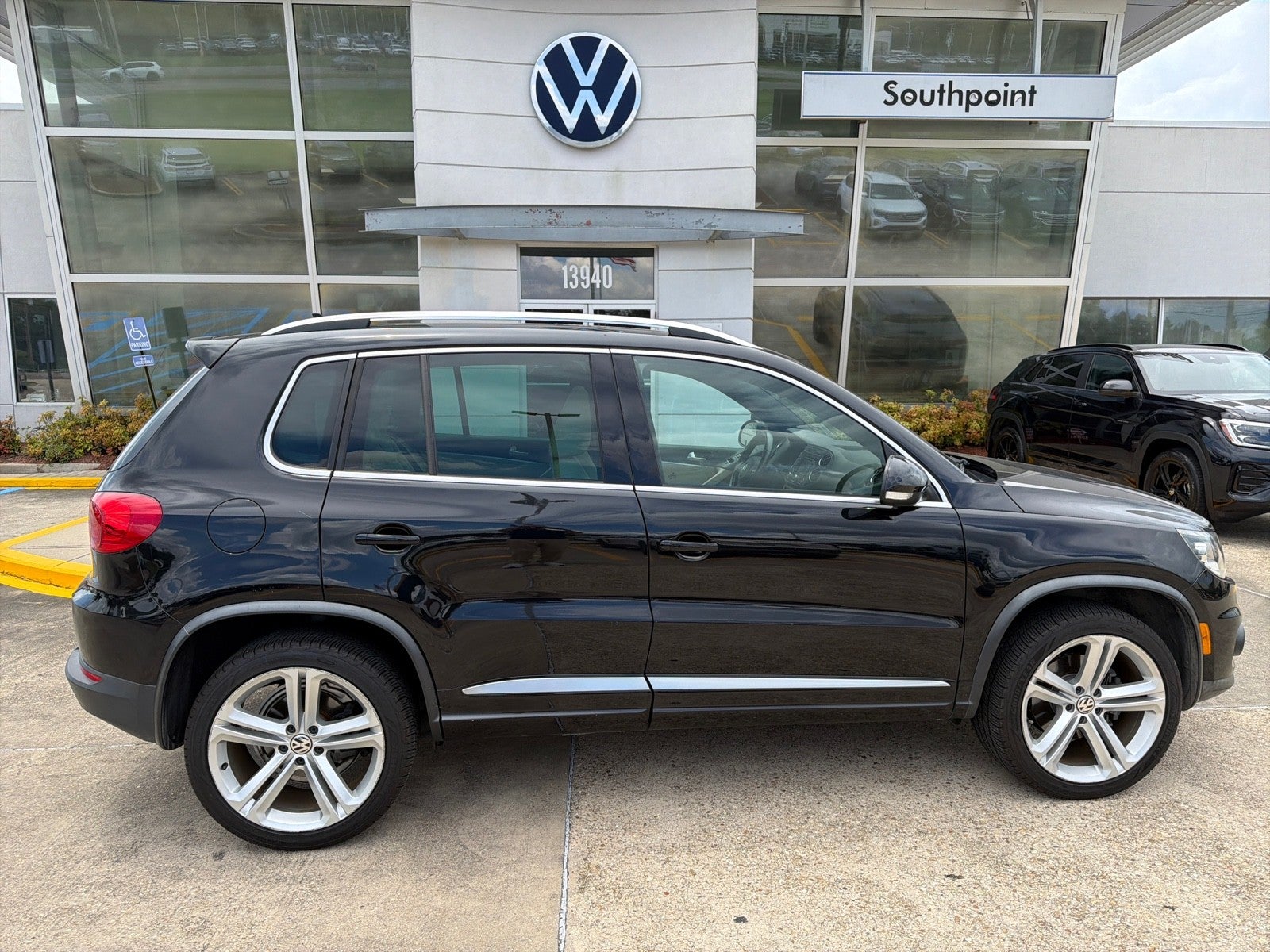2014 Volkswagen Tiguan R-Line