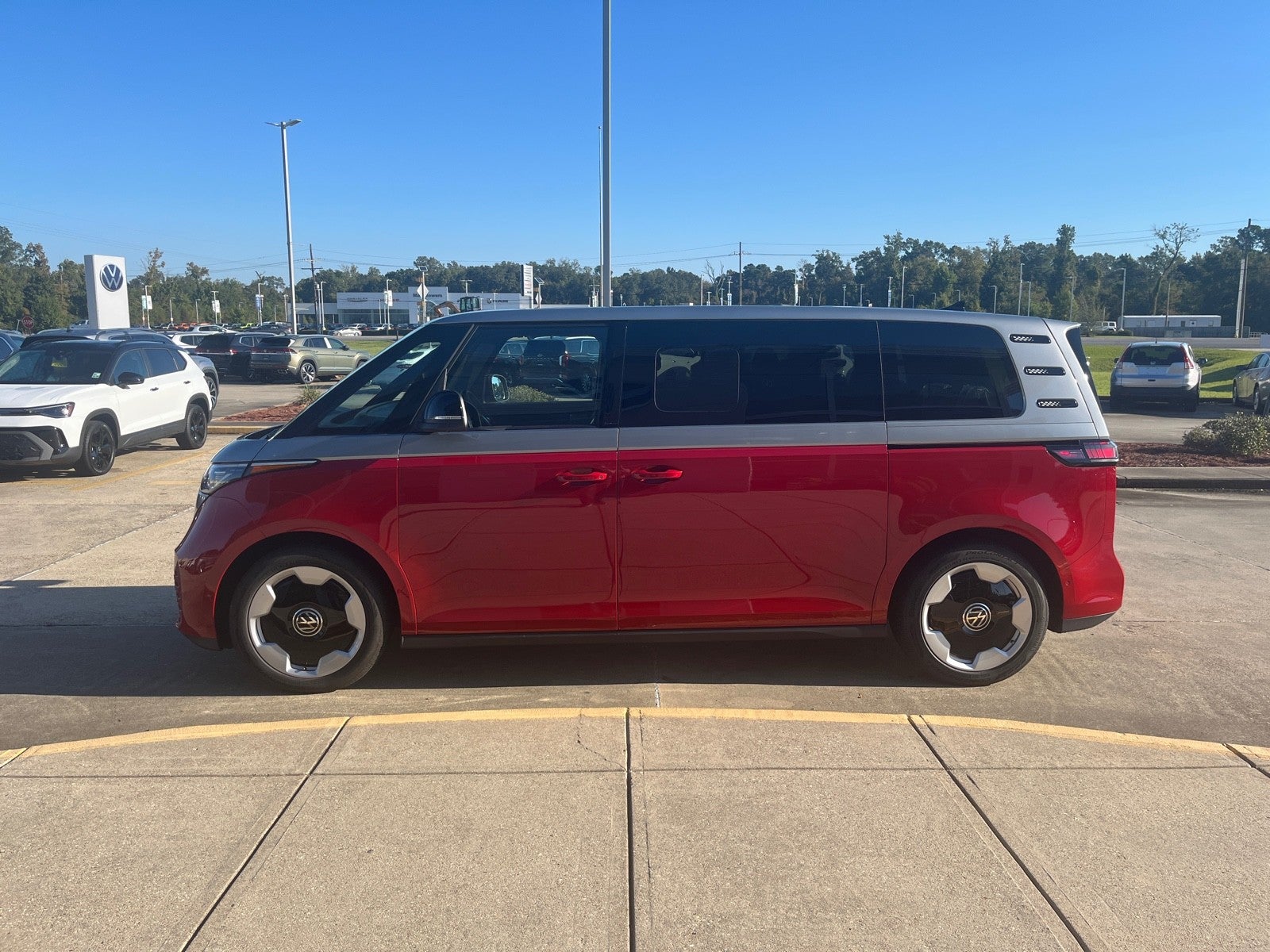 2025 Volkswagen ID. Buzz Pro S Plus