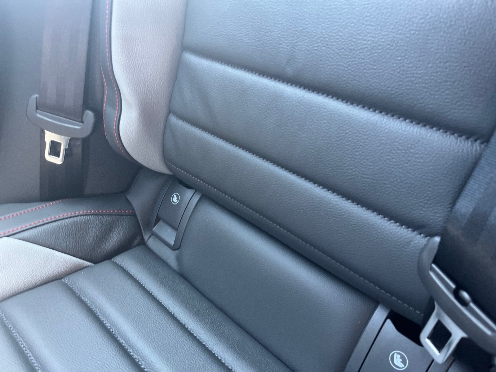 2025 Volkswagen Golf GTI SE