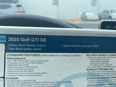 2025 Volkswagen Golf GTI SE
